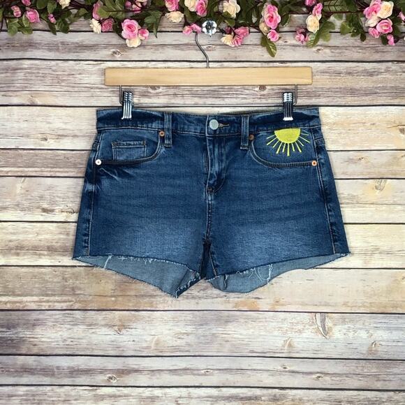 BLANK NYC The Astor Cut-Off Shorts - Picture 1 of 9